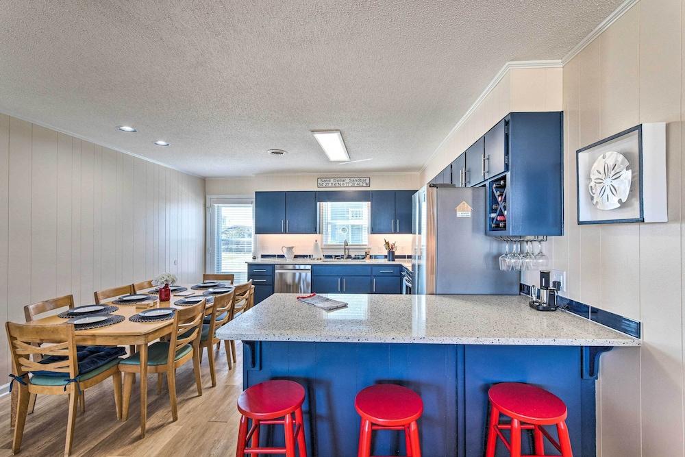 Quaint 'sand Dollar Sandbar' - Walk to Beach!