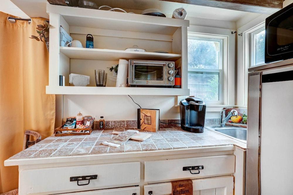 Charming Tiny Home w/ Deck & Pond Access!