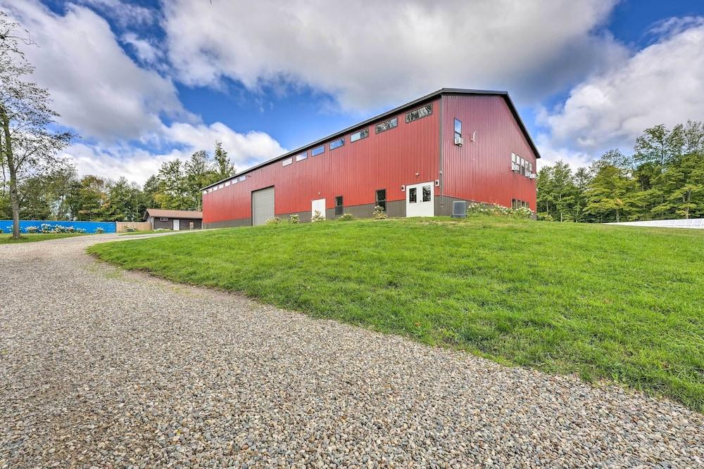 Cassopolis Cabin, Little Fish Lake On-site!