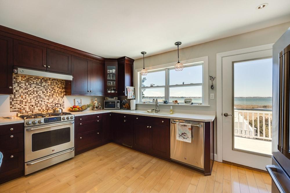 Welcoming Cottage w/ Outdoor Pool & Water Views!