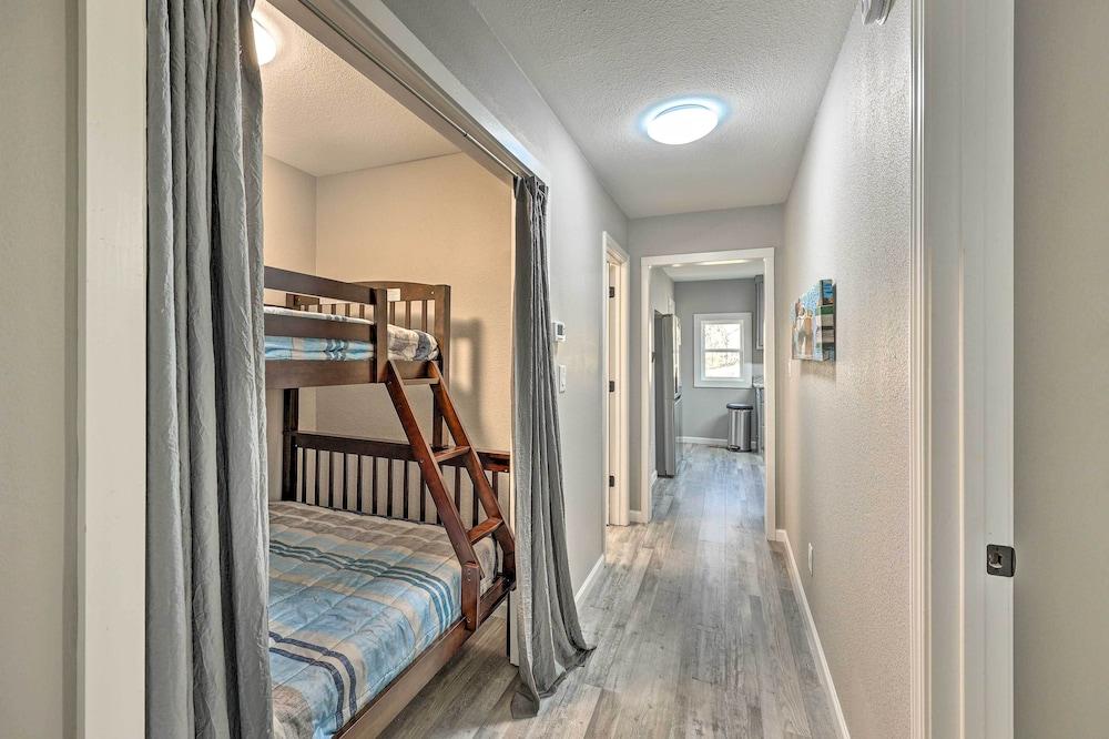 Private Dock & Deck: Lakefront Hot Springs Home!