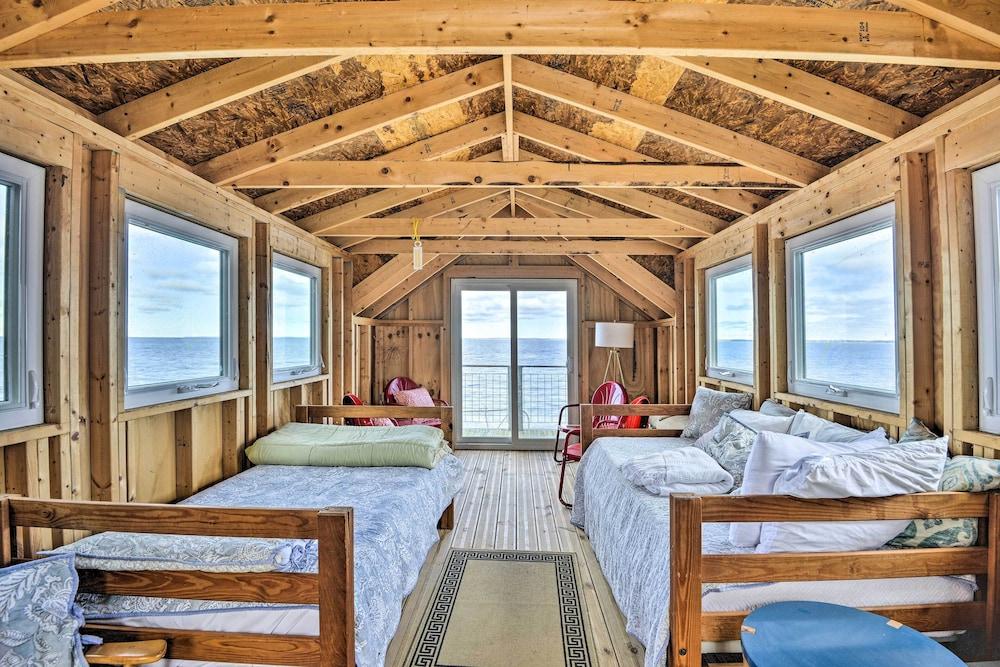 Henderson Harbor Cottage w/ Lake Access!