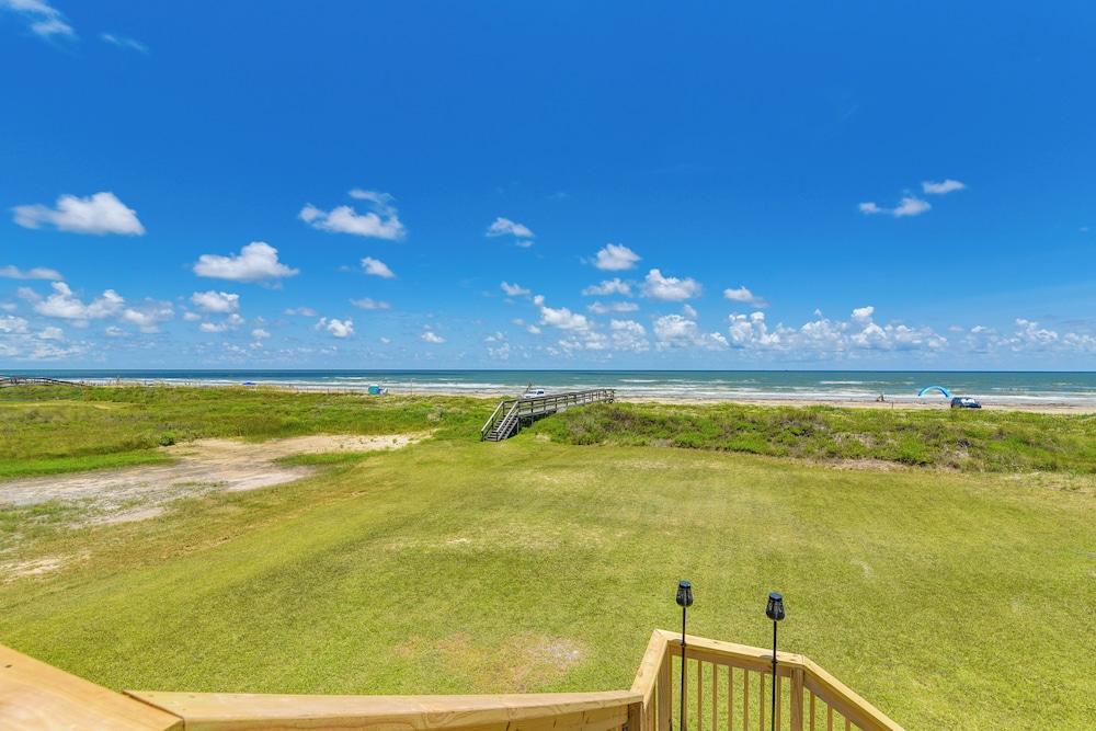 Beach Access: Renovated 'casa Bonita Surfside'