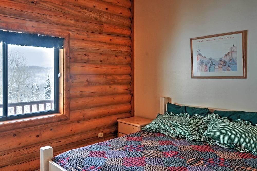 Brian Head Cabin Minutes From Slopes w/ Game Room!