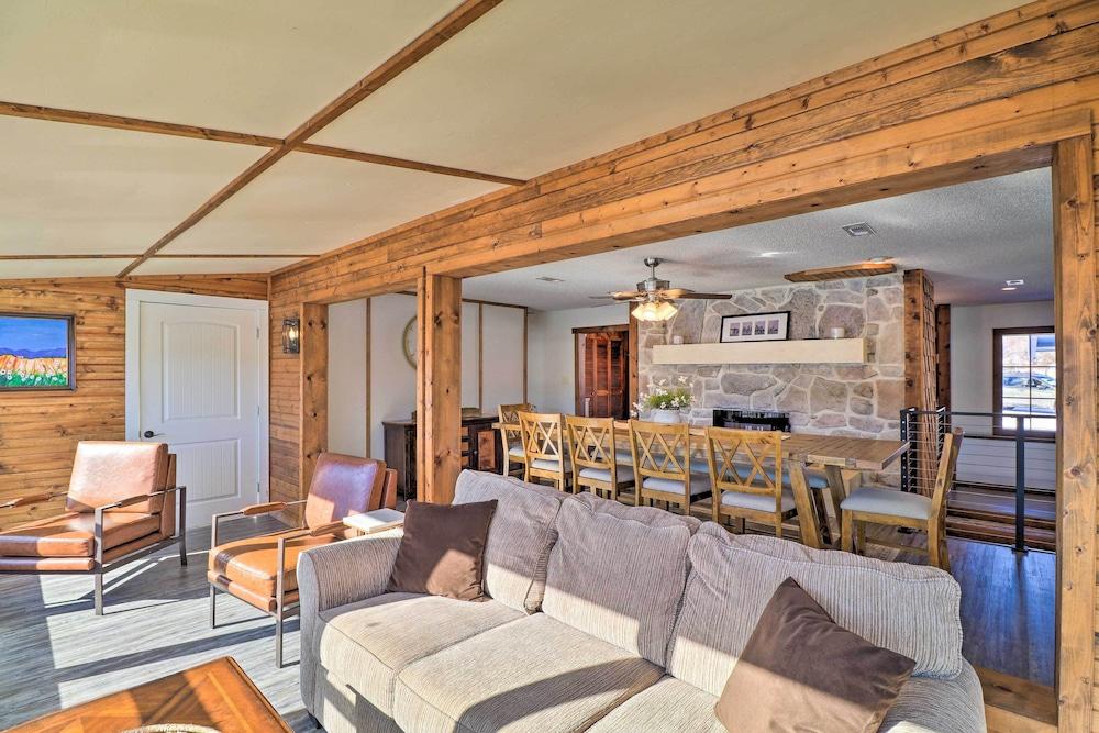 'fish House' w/ Deck, Fire Pit & River Views