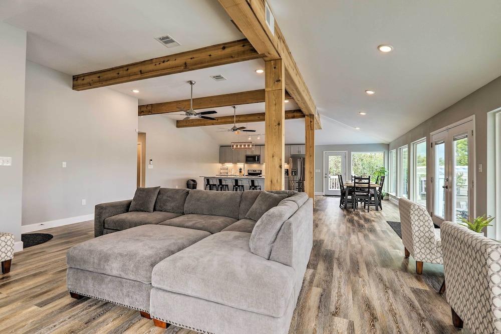 Home on San Jacinto River w/ Pool, Dock & Deck!