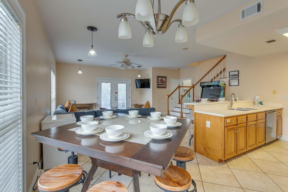 1 Mi to Beach Access: Spacious Orange Beach Duplex