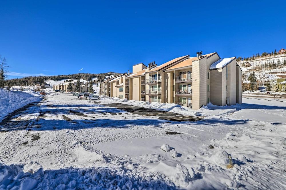 Brian Head Escape w/ Mtn View - Ski-in/out!