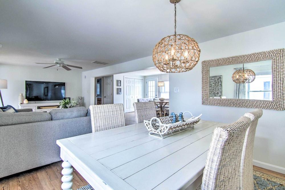 Fire Pit + Views: Canal-front Fenwick Island Home