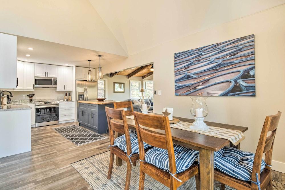 Peaceful Brevard Mountain Cabin: Hike, Golf & Swim