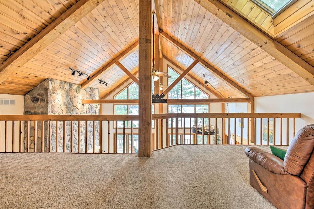 Waterfront Lake Tomahawk Cabin w/ Game Room!