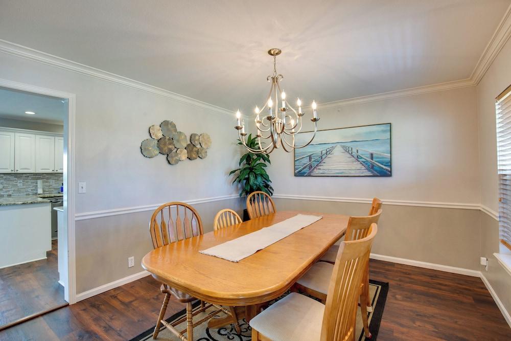 Game Room & Dock: Waterfront Granbury Lake Retreat