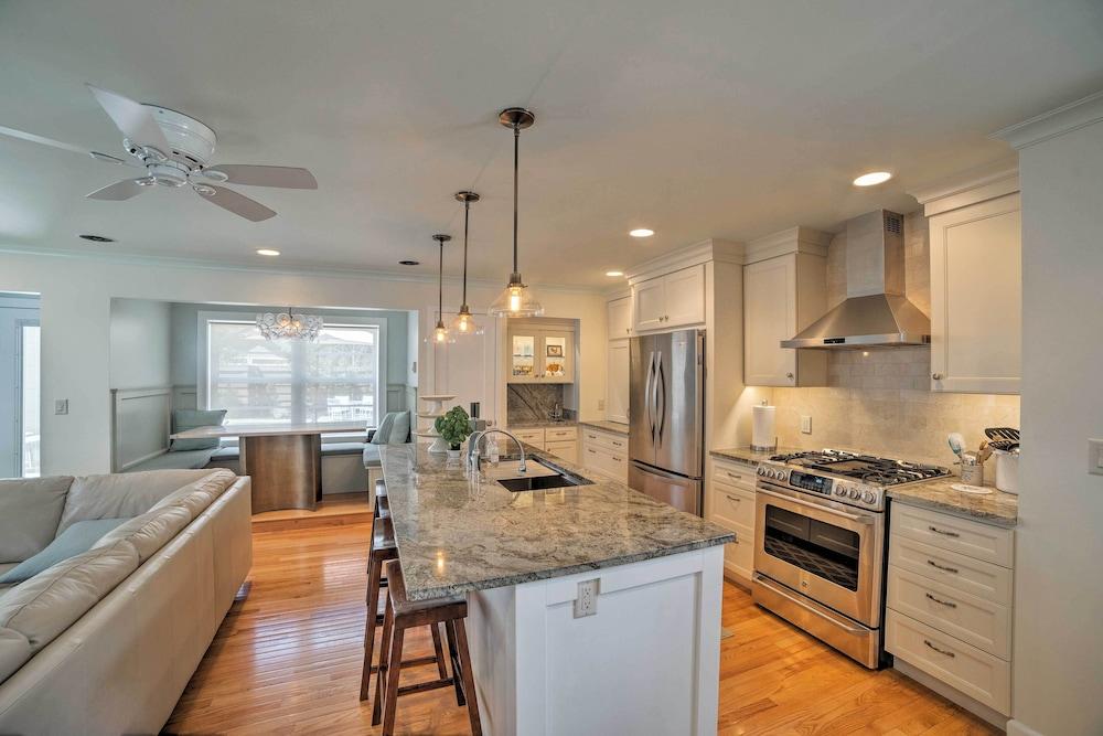 Bozeman Home w/ Landscaped Yard - Walk to Downtown