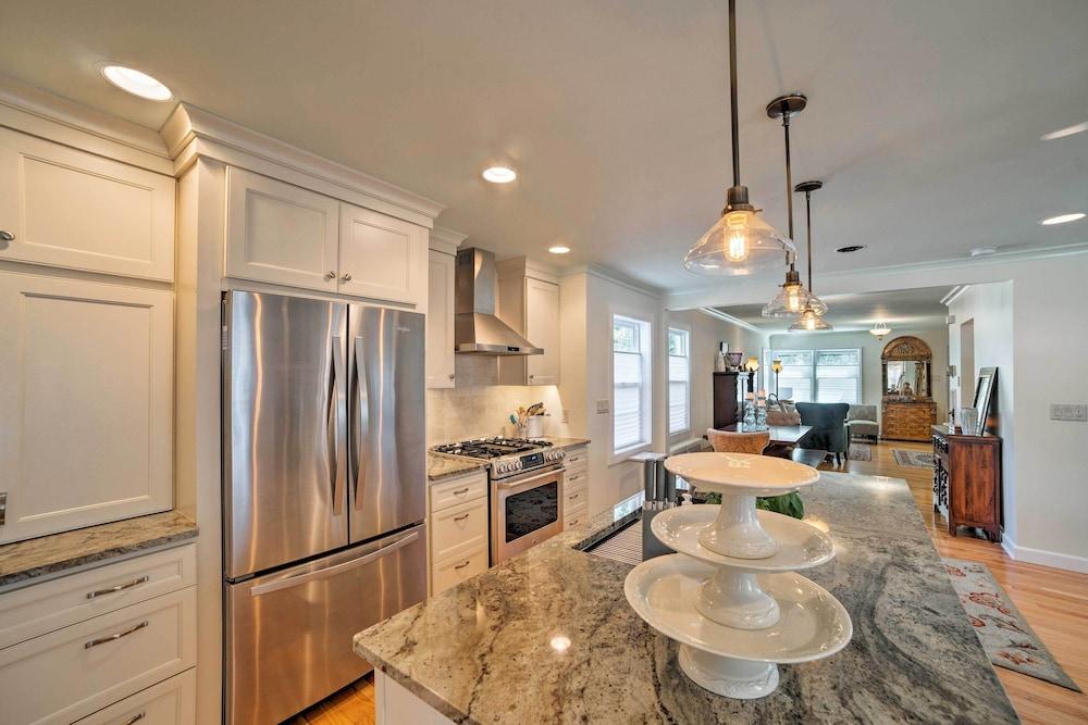 Bozeman Home w/ Landscaped Yard - Walk to Downtown