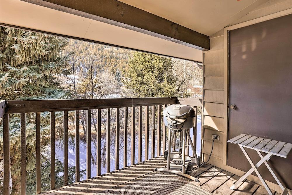 Inviting Mountain Condo w/ Balcony in Vail Valley!