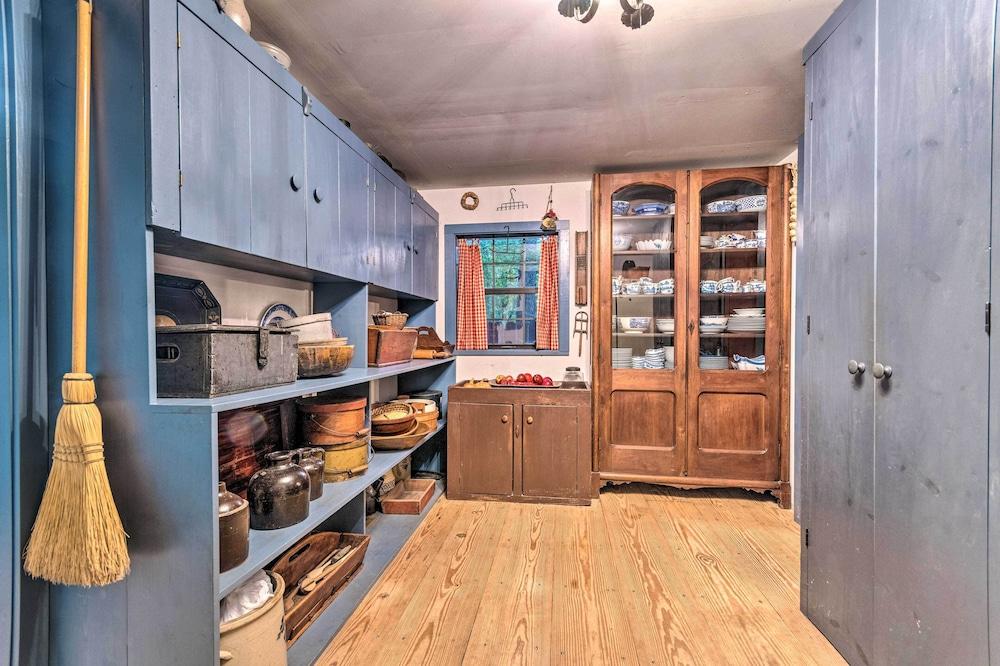 10 Mi to Hot Springs Natl Park: Home w/ Grill!