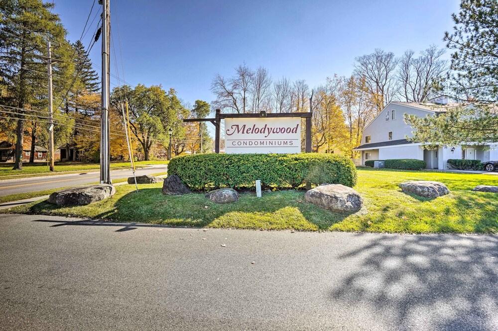 First-floor Hunter Condo < 1 Mi to Slopes!