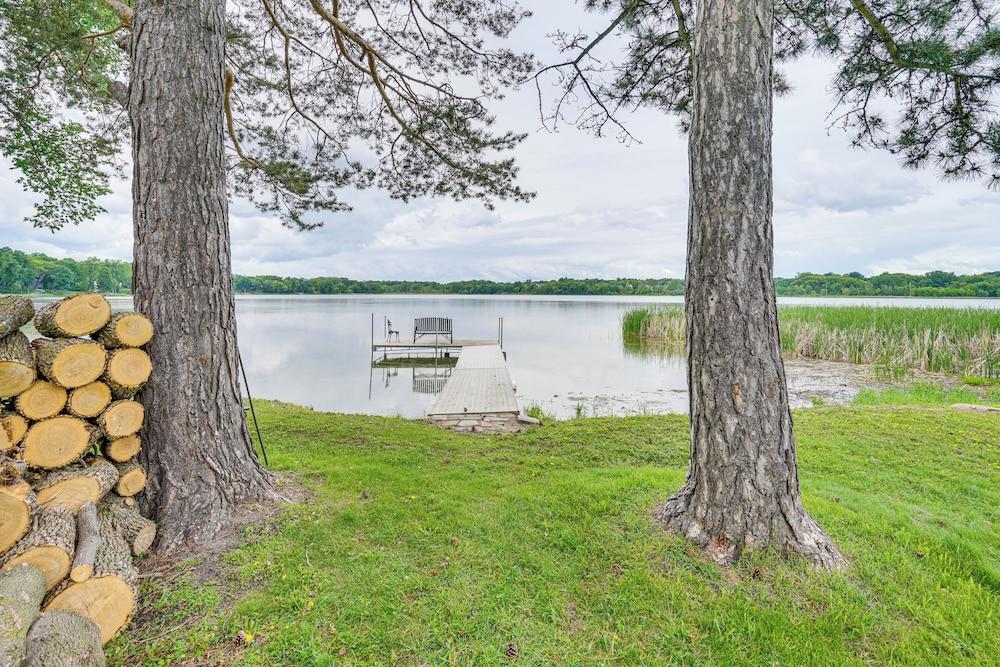 Snowmobile Trail On-site: Lakefront Mound Apt!