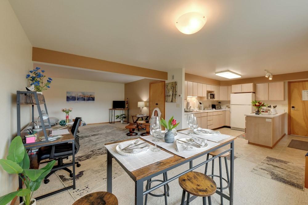 Juneau Apartment - Walk to Hiking & Breweries