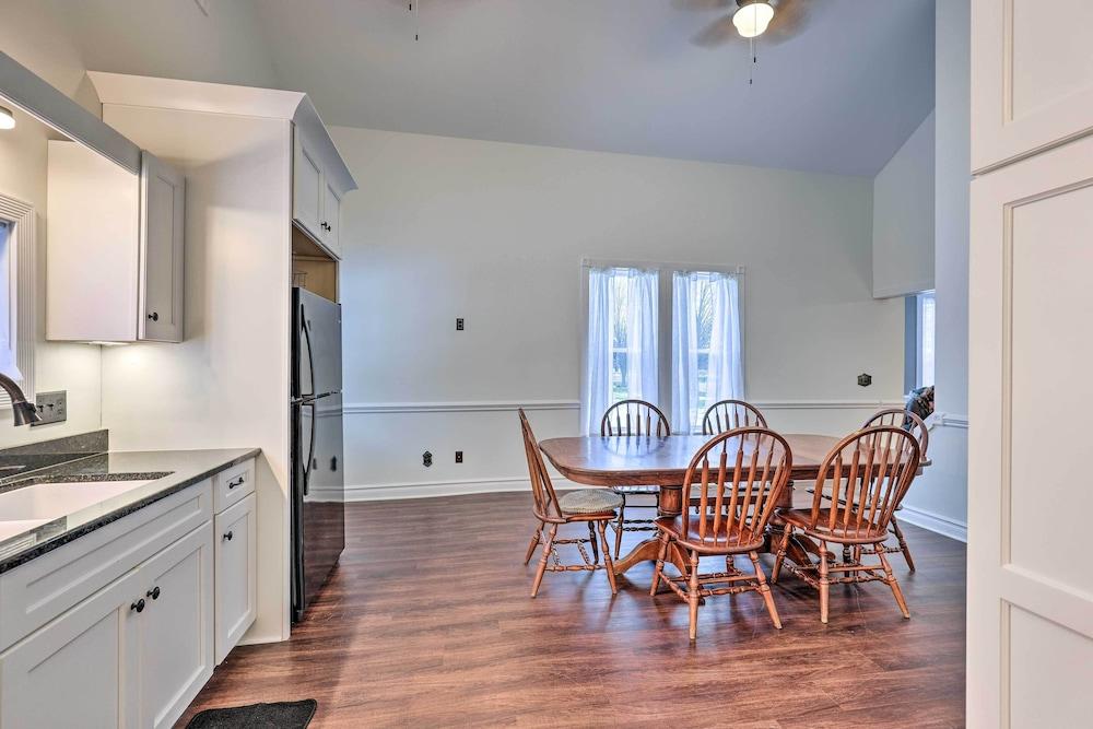 Walkable Sodus Point Retreat < 1 Mi to Lake