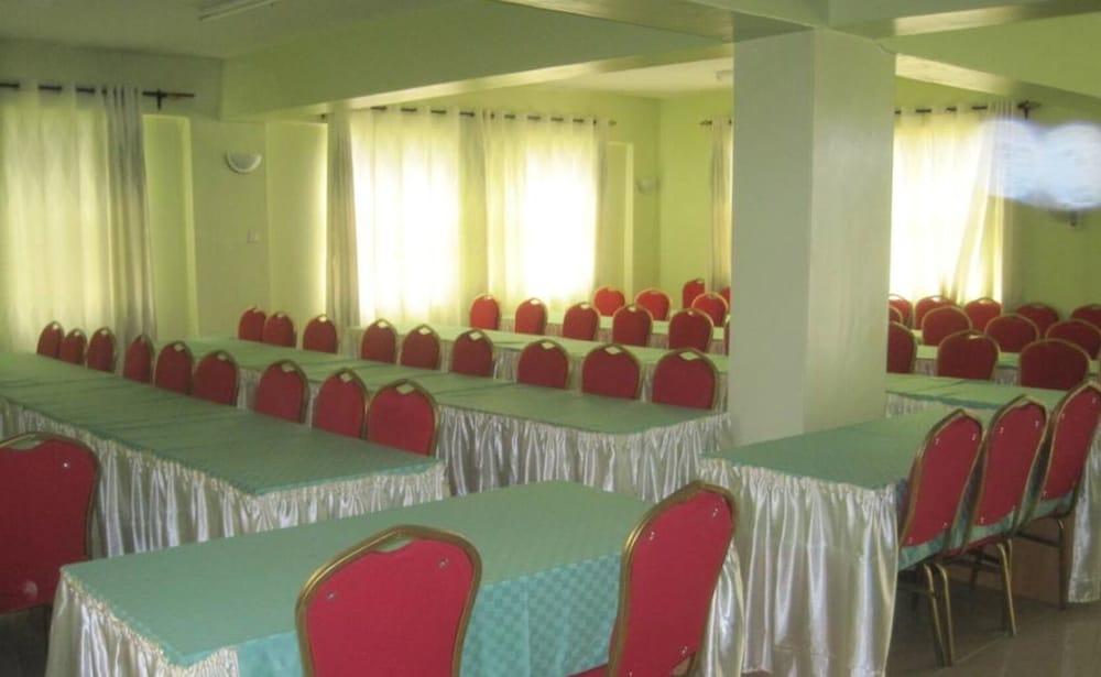 Grenville Hotel Oyugis