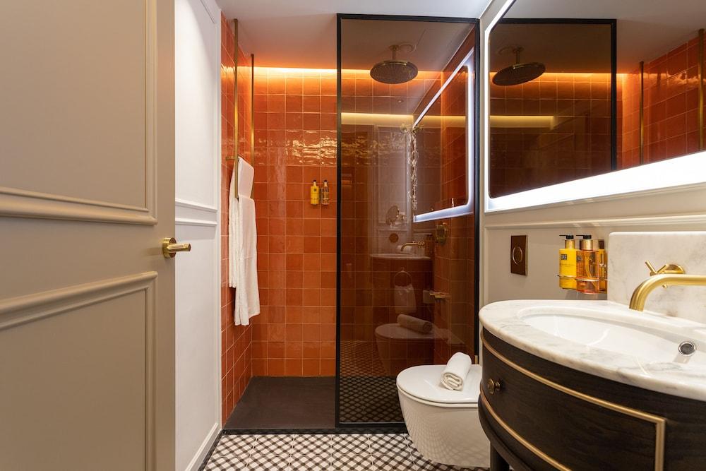 Upon Angels - Adults Only