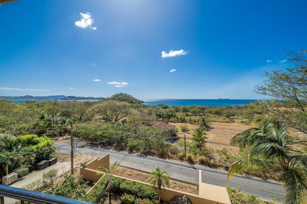 Oceanview Condo With Pool Near Playa Prieta 2BR - Vida de la Paz 4