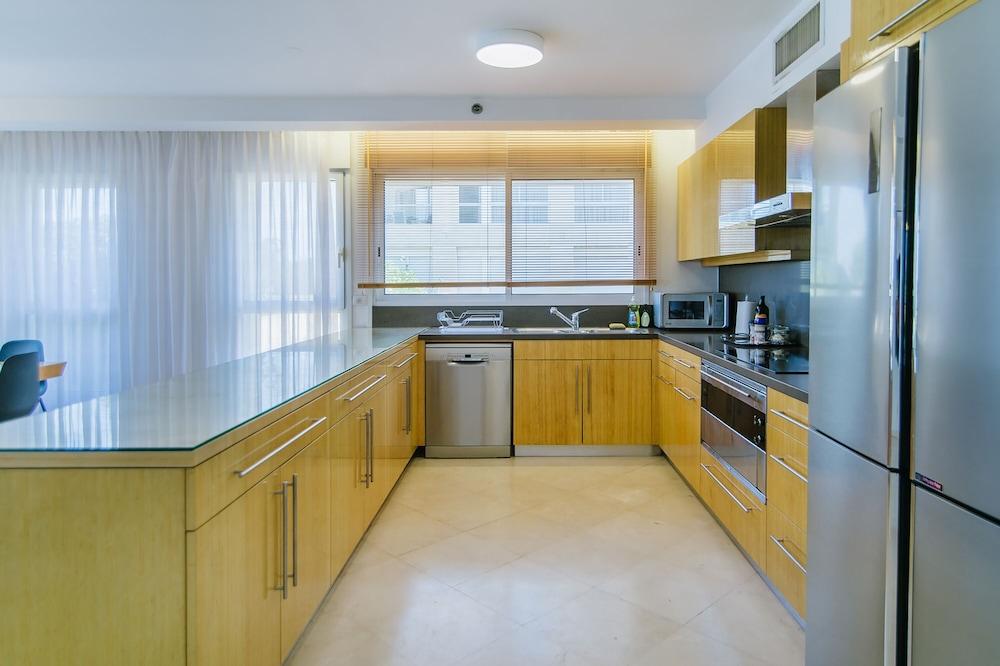 Olala Marina Apartments