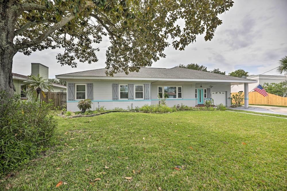 St Augustine Home w/ Private Pool: 4 Mi to Beach!
