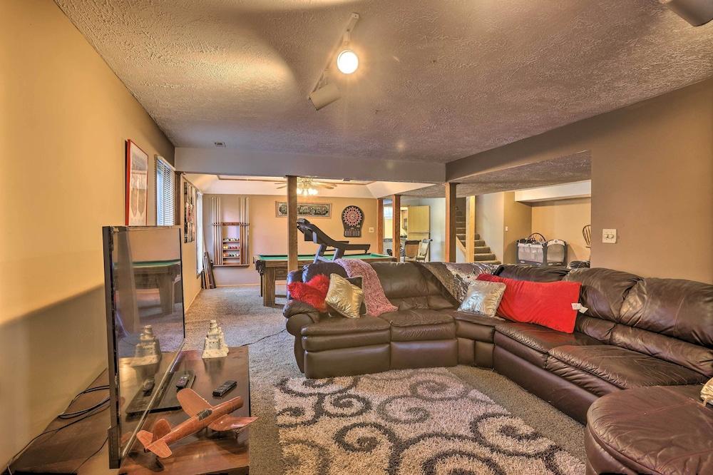 Family-friendly Omaha Oasis ~ 10 Mi to Dtwn!