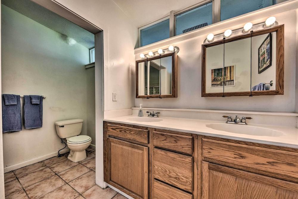 'brookside' Waterfront Home w/ Kayaks & Deck!