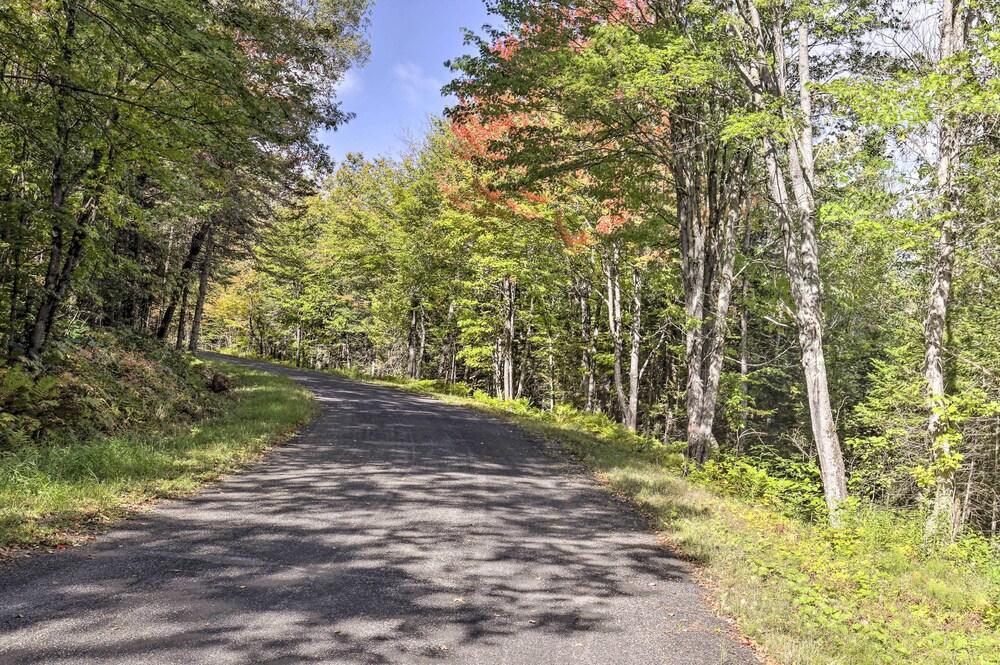 Hurley Lakefront Hideaway w/ Fire Pit & Dock!