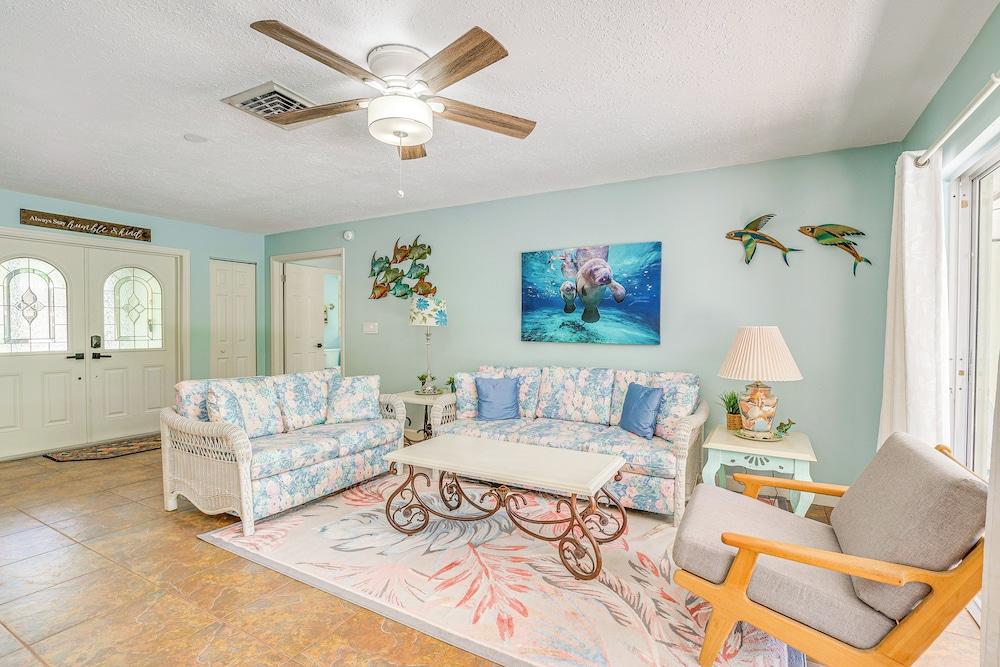 Lovely Crystal River Home w/ Lanai & Pool!