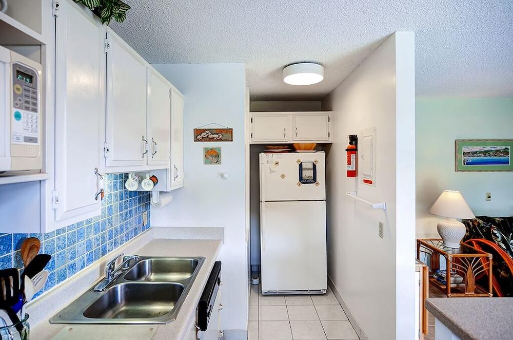 Oceanview Kailua-kona Condo With Private Balcony!