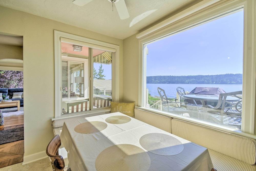 Direct Beach Access: Getaway on Port Orchard!