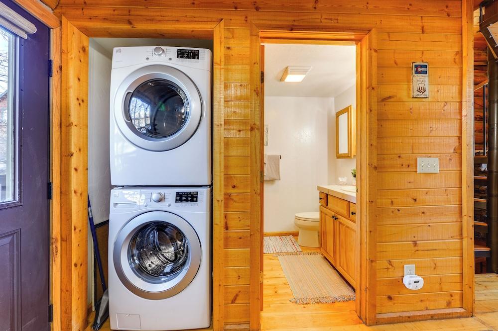 Jackson Condo w/ Fireplace < Half Mi to Snow King!