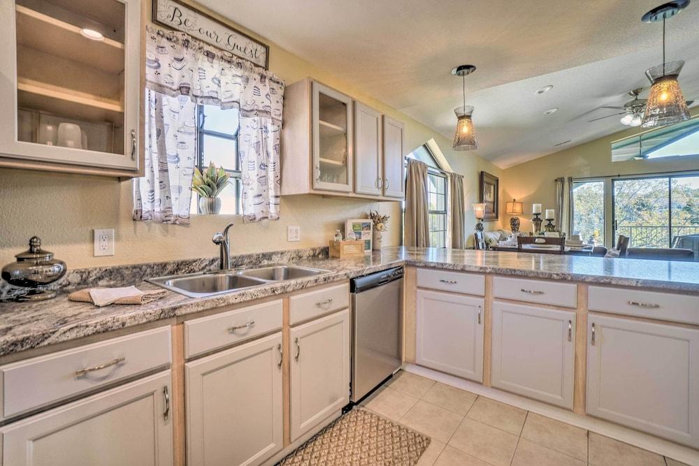 1 Block to Branson Strip: Condo w/ Views & Pool!