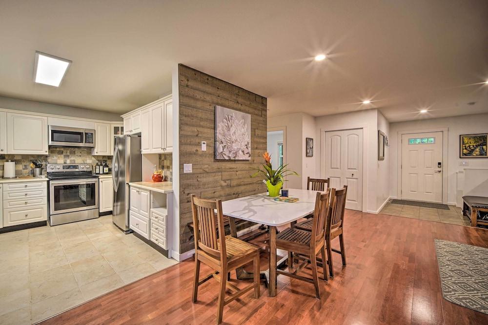 Peaceful Forest Retreat by Mt. Baker Slopes!