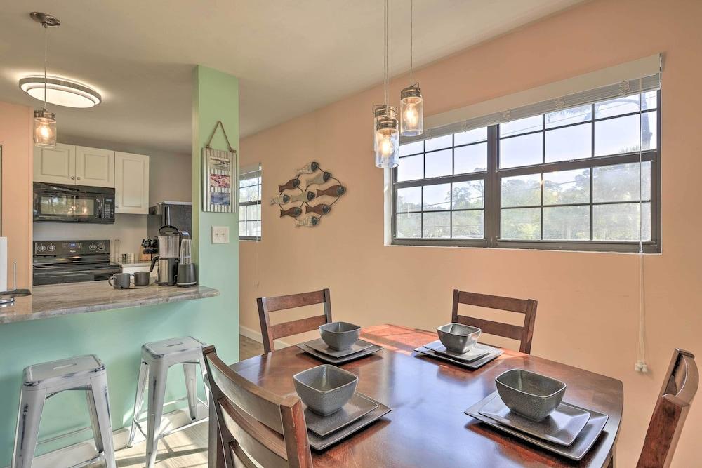 Tailing Tides Getaway w/ Covered Boat Parking!