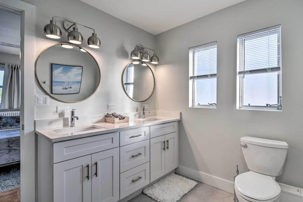 'caribbean Retreat' w/ Pool & Dock in Bradenton