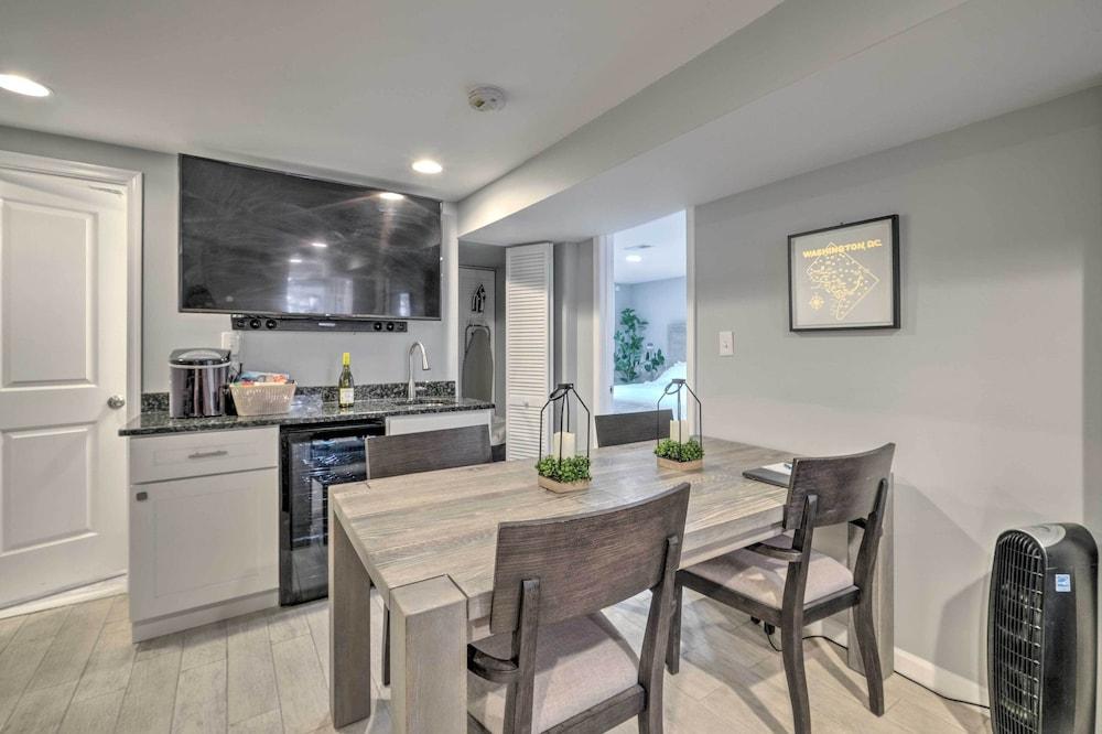 6 Mi to National Mall: Modern DC Apartment!