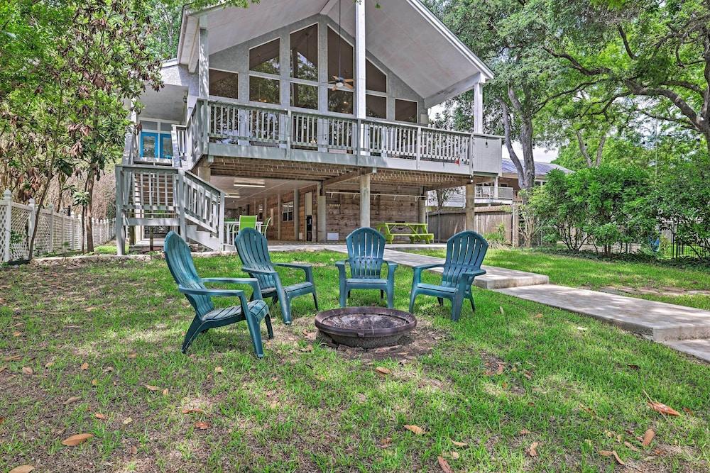 Seguin Home on Lake Placid w/ Boat Dock!