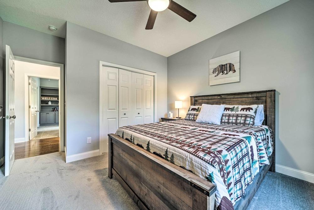 Striking Waynesville Home w/ Mtn Views & Deck