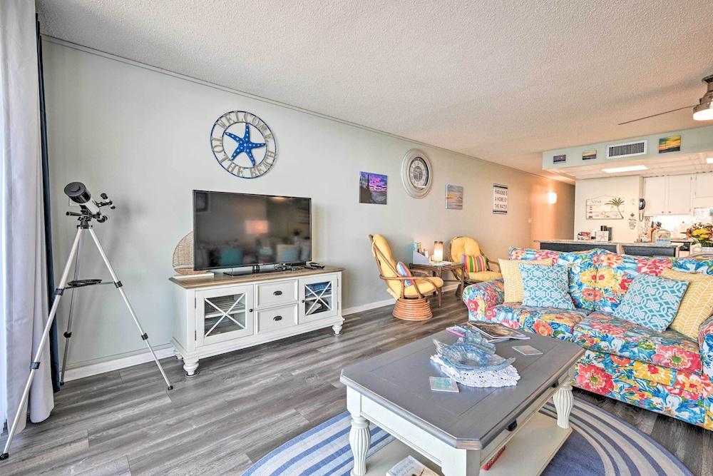 Oceanfront Oasis w/ Deck and Resort Beach Access!