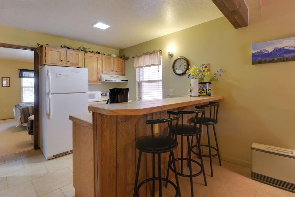 Condo w/ Grill Access: Close to Angel Fire Resort