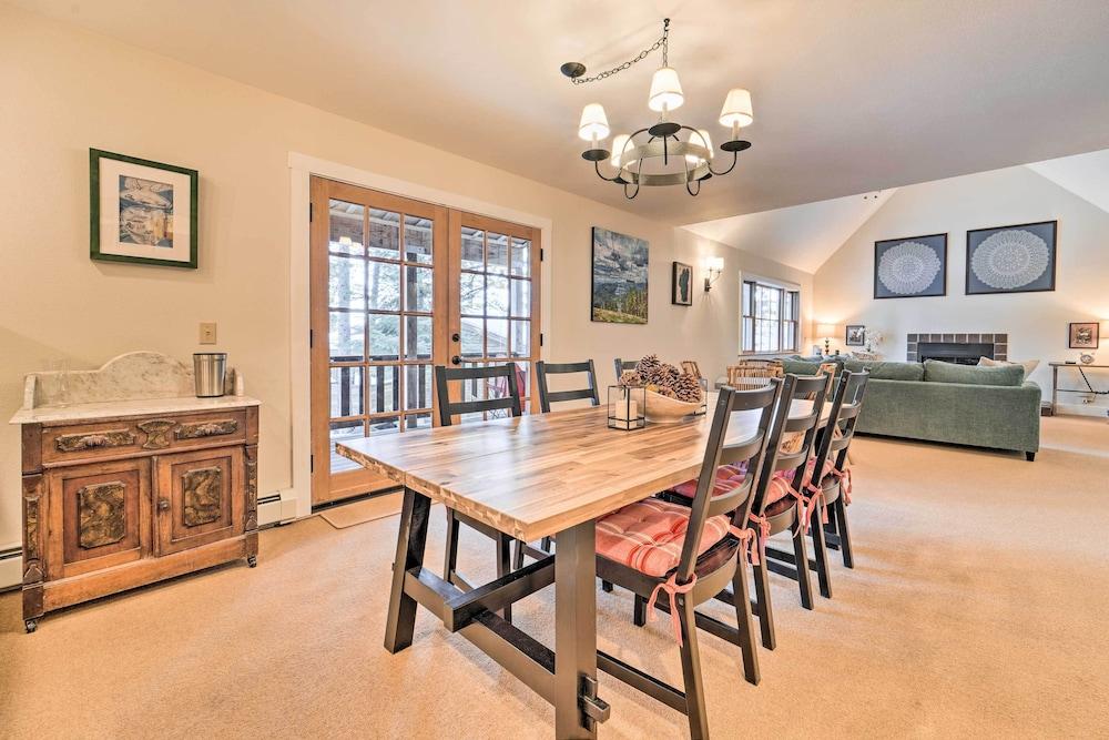 Furnished Deck: Cabin on Northstar Shuttle Route!