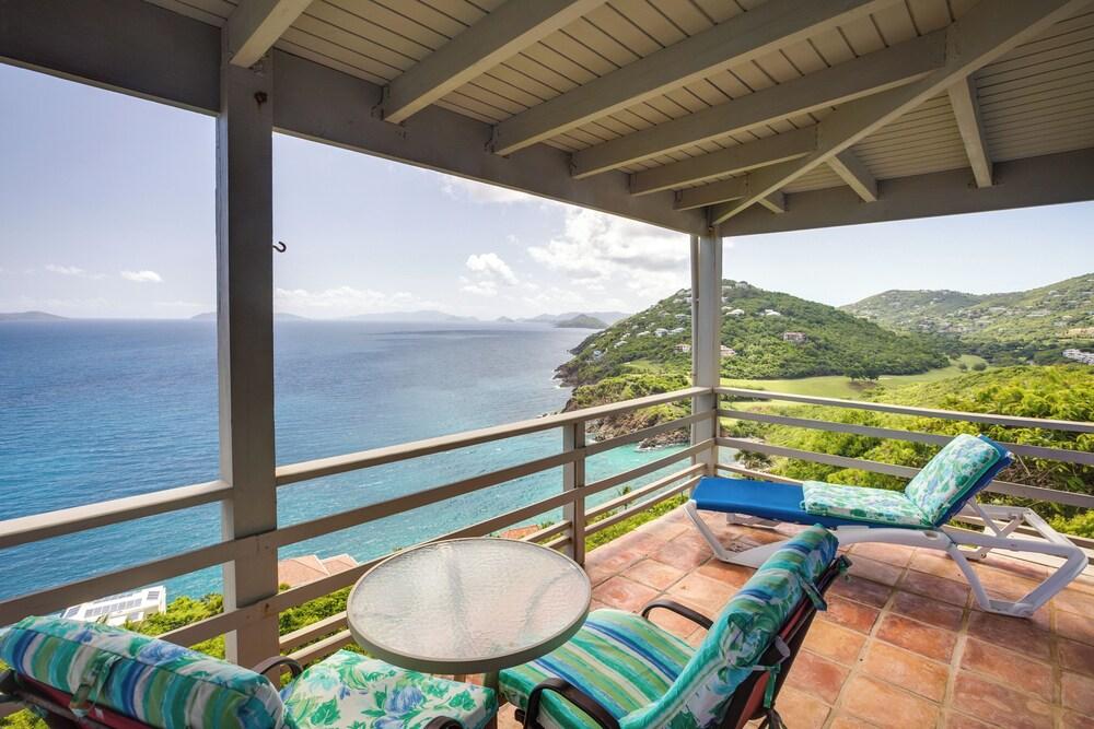 St Thomas Cliffside Villa With Pool & Hot Tub!