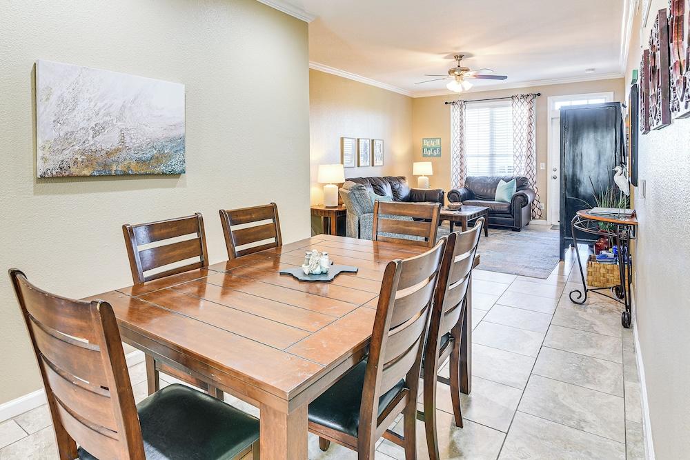 Pool Access + Balcony: Beachfront Galveston Condo!