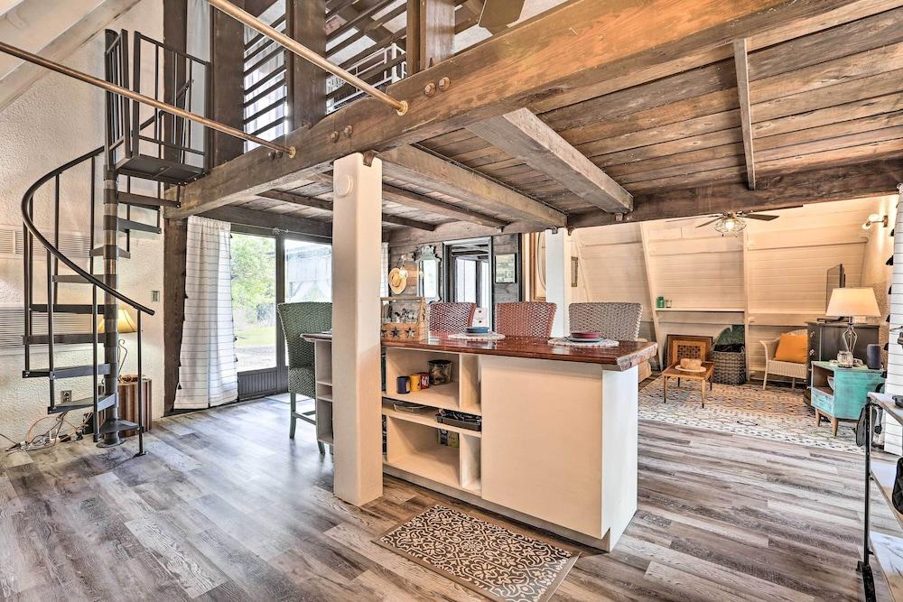 Authentic Clewiston Home w/ Outdoor Game Area