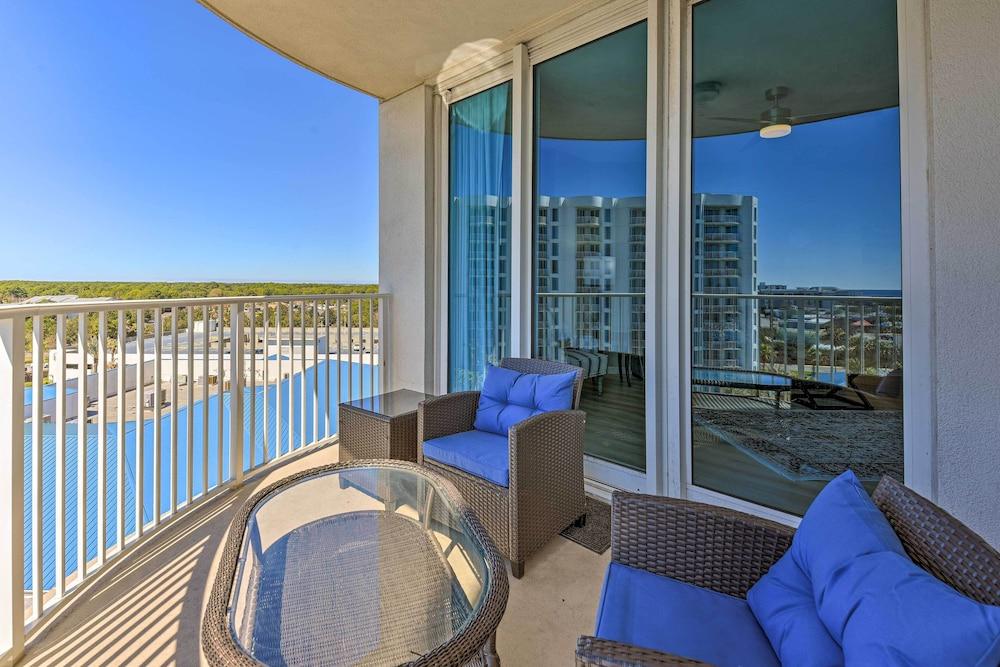 Modern Resort Condo With Balcony - Walk to Beach!